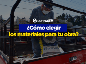 Trabajador comprando materiales de construcción